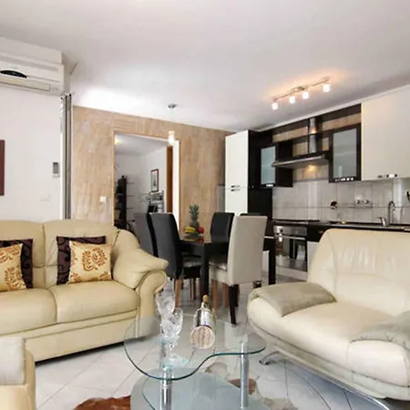 In - Riviera 46480 شقة سبليت
